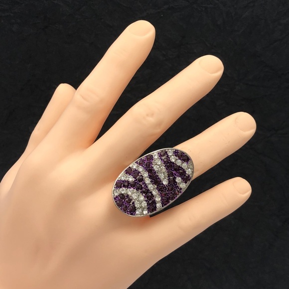 🌼 Zebra Purple Rhinestone Statement Cocktail Stretch Ring - Picture 1 of 3